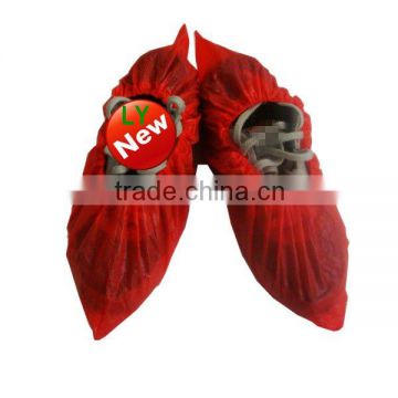 Disposable red pe shoe covers for women