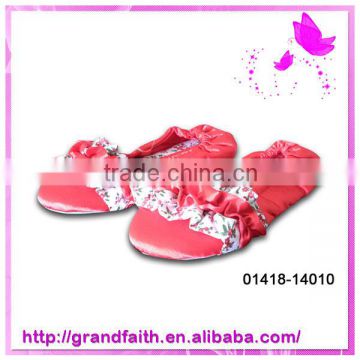 China new design popular nude chinese boy slippers