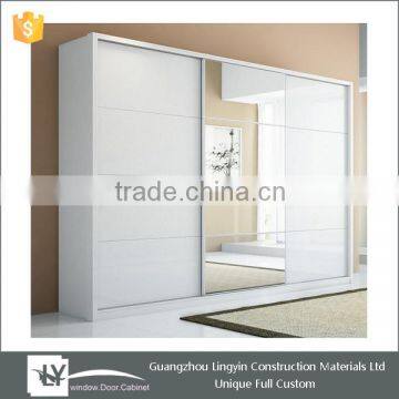 2015 Lingyin customized company indian white mirorr sliding door wardrobe