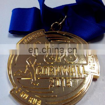 2015hot sale award for Triathlon competition zinc alloy shiny brass plated original design welcome
