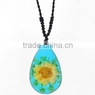 2016 Sweet gift real flowers resin fashion pendant