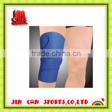 Neoprene knee support for sports