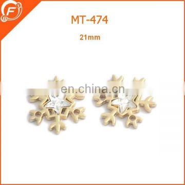 brilliant snowflake shape brooch metal trimmings with diamond