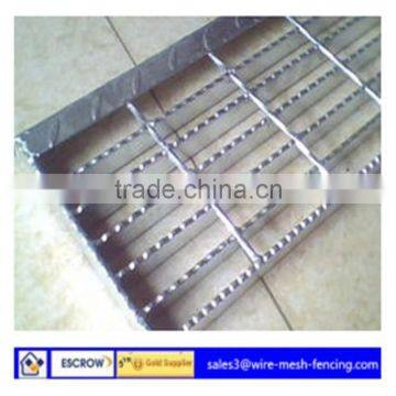 Floor Galvanized Steel Grating / Serrated Steel Bar Grating /grating ceilting