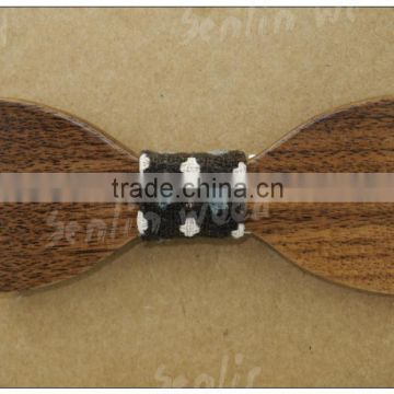 fashionable custom wooden bow tie with fancy box