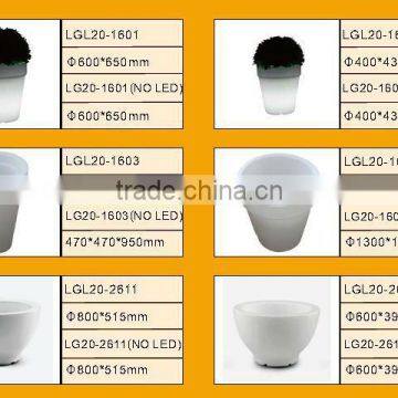 White Round Plastic Planters LGL20