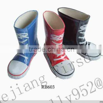 2013 kids' rubber rain boots with shoelace pattern