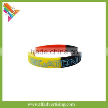 2016 promotional gifts rubber silicone bracelet / custom silicone wrist band / silicone wristband                        
                                                                                Supplier's Choice