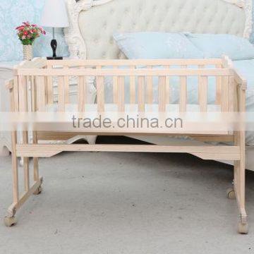2016 new design with high quality solid wooden new born baby bed