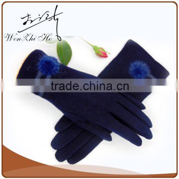 Factory Directly Sale Handmade Wool Glove in Blue