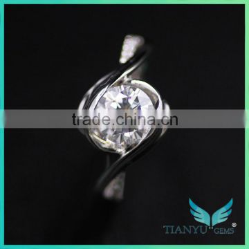 Wholesale wedding rings 14K 15K PT925 1ct Brililiant round cut Moissinite diamond with strong fire