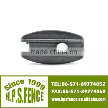 Plastic bull nose dead end strain insulator for electric fence