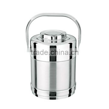 Stainless steel pot design meets the professional kitchen