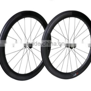 700C Famous Brad Hub 60mm Clincher Carbon Road Bike Wheels Carbon Fiber Wheelset