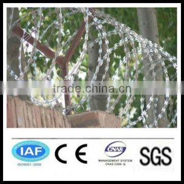 wholesale alibaba China CE&ISO certificated galvanized razor barbed wire(pro manufacturer)