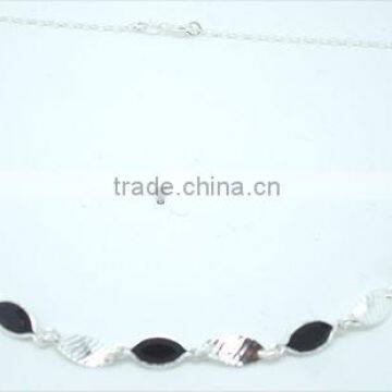 SILVER STONE NECKLACE