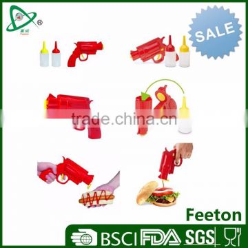 3pcs kitchen sauce gun set with plastic container and pump