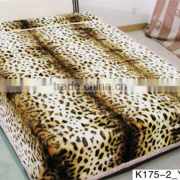 kingsize polyester super soft leopard design embroidery mink blanket