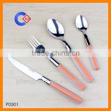 P0501 High Quality Plastic Handle Cutlery