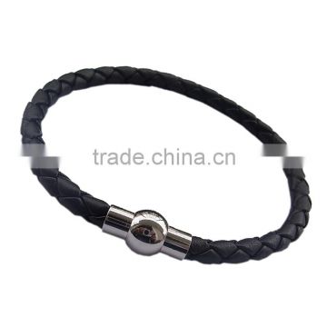 Fashion personalized leather braided bracelets in DongGuan factory.