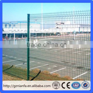 Guangzhou manufacturer Welded Galvanized Wire Mesh Security Fence/Galvanized Wire Fence
