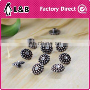 2015 new flower shaped zinc alloy rivet