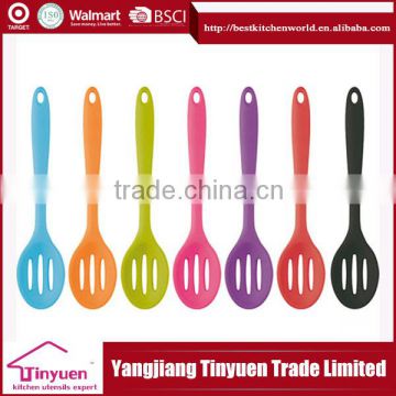 2015 Alibaba China Wholesale Hot Sale Newest Eco-friendly Colorful Silicone Kitchen Utensil