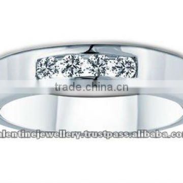 18K White Gold, 0.29 ct total diamond weight, Four-Stone Family Diamond Ring