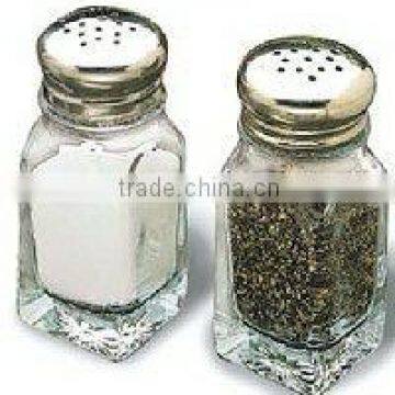 Salt and pepper shaker