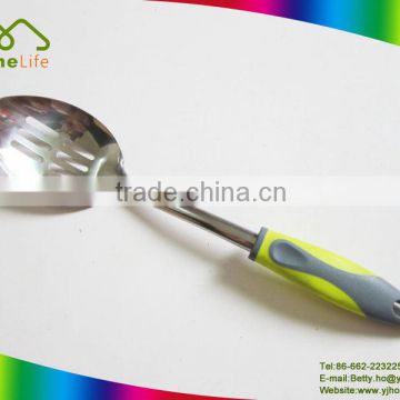 China Cheap Factory Price Stainless Steel kitchen utensil set