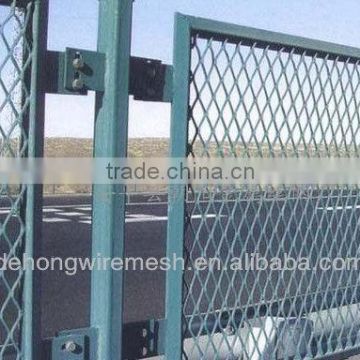 pvc coated expanded metal mesh fence(20 years manufacturer)