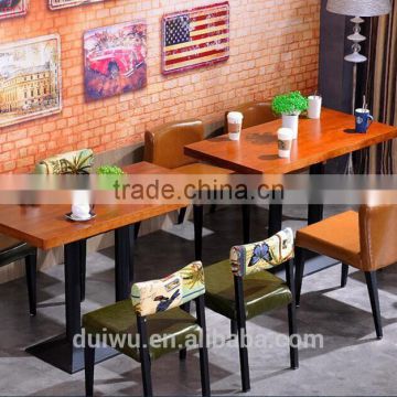 Simple style soild wood table design in restaurant
