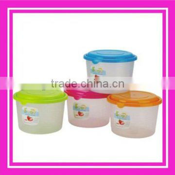 singel large round plastic food storage container with cover