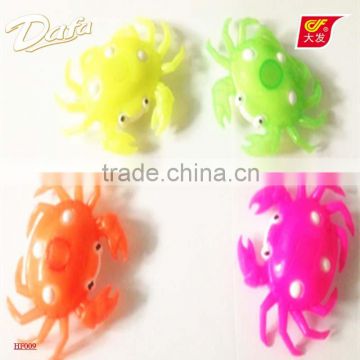 Dafa crab candy toy,animal candy toy,small animial plastic candy toy