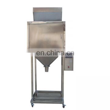 Automatic granule packaging and sealing machine