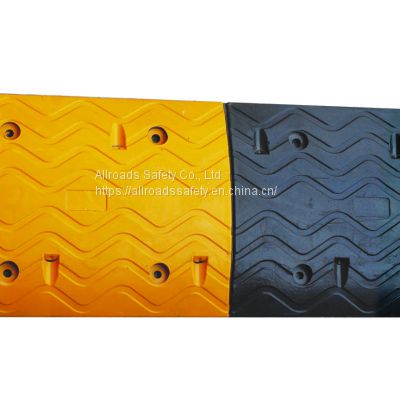 Heavy Duty Solid Rubber Driveway Speed Hump