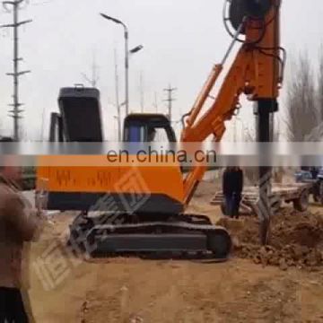 Pile driver/ rotary ground screwing pile drilling machine