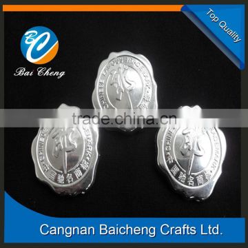 flower shaped car emblem with engraving brand name and logo supplies lower price for large order and nice aftersale