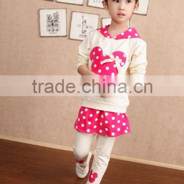 Wholesale lovely girl suits, cotton children even coat clothing