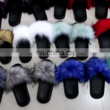 2020 new arrival factory price faux fur solid and mixed rainbow color fashion antiskid soft cute cheap women slide slippers