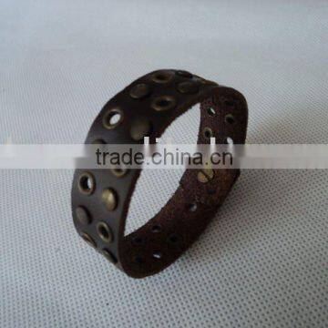 punk style rivet bracelet PU leather bangle available colors Europe and American style