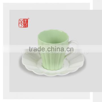 Pretty Design Italian Ceramic Coffee Cups and Saucers Set