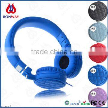 Super-bass stereo foldable leather headset for travelling