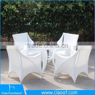 Luxury Outdoor White Rattan 4 Seaters Dining Table
