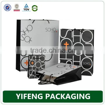 Guangzhou Factory Custom design colored decorative paper bags with handles