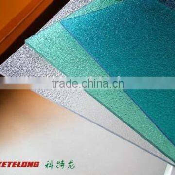 Embossed polycarbonate solid sheet