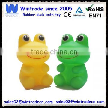 Rubber standing frog green bath toy for promotion gifts