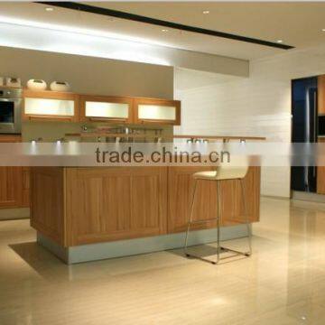 Laminated Finish Kitchen 10X080