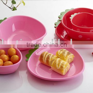 cartoon lovely plasic Strawberry fruit bowl/ plate