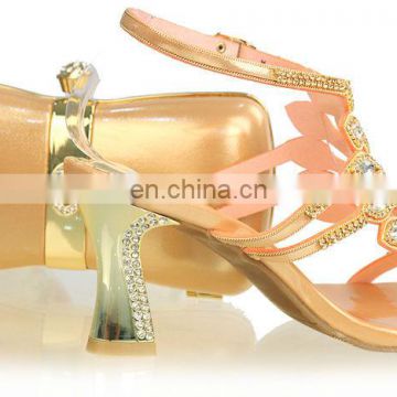 Beautiful design yong girl shoe
